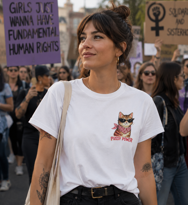 PUSSY POWER T-Shirt unisex