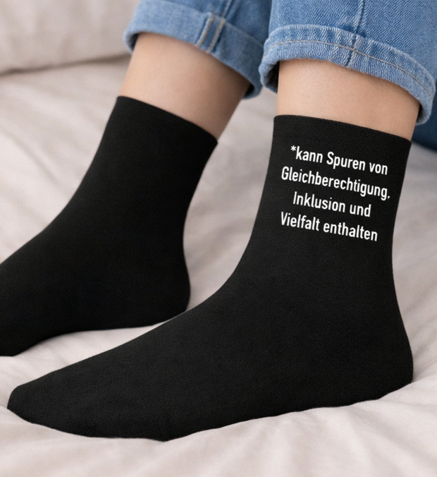 SPUREN VON GLEICHBERECHTIGUNG Socken