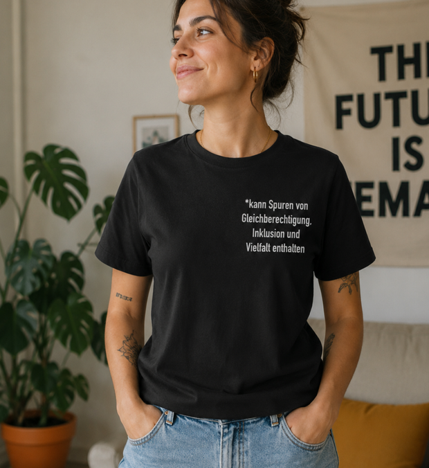 SPUREN VON GLEICHBERECHTIGUNG T-Shirt Damen gerade geschnitten